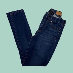 SIZE 4 AEROPOSTALE JEANS
